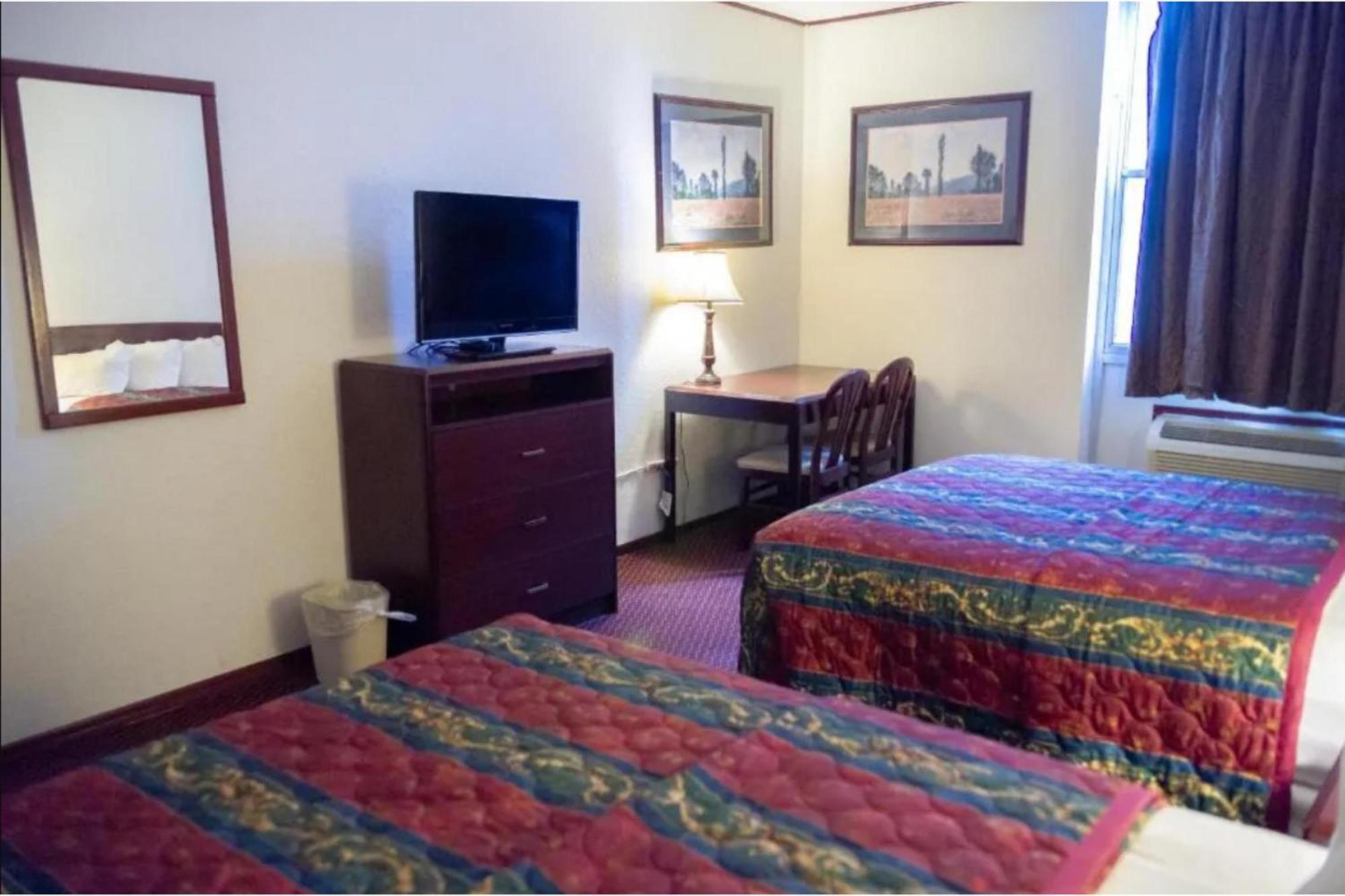 Marshall Lodge By Oyo Hwy 65 Motel 2*